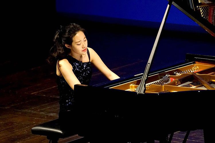 Award-winning pianist Ying Li joins the Southwest Florida Symphony for the final Masterworks concert of the season